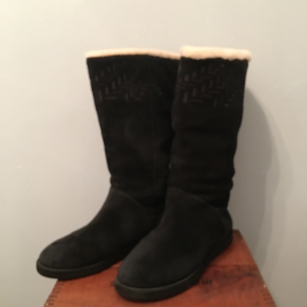 Cole Haan wool lined boots w/ Nike technology.